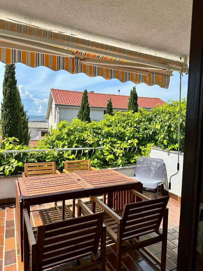 Summer Home Natali Пунат Екстер'єр фото