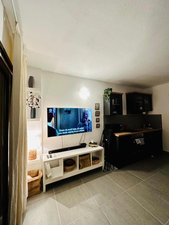 Summer Home Natali Пунат Екстер'єр фото